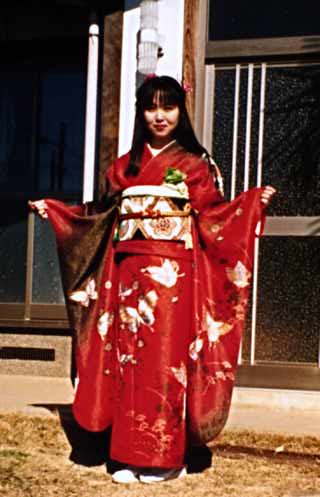 تعرفي على الزي الياباني التقليدي للسيدات والبنات بالصور. Kimono